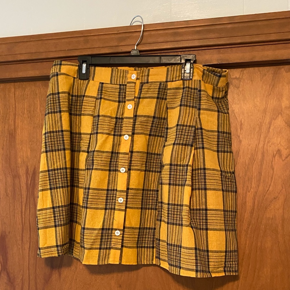 Button Skirt